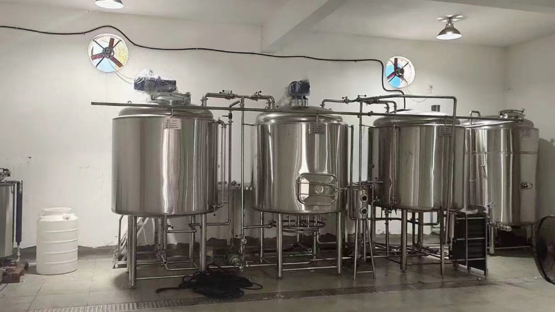 巴里坤沧州075精酿啤酒厂